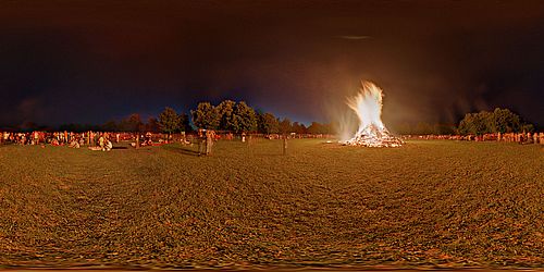 Sonnwendfeuer am Mundenhof - <i>solstice fire on Mundenhof</i>